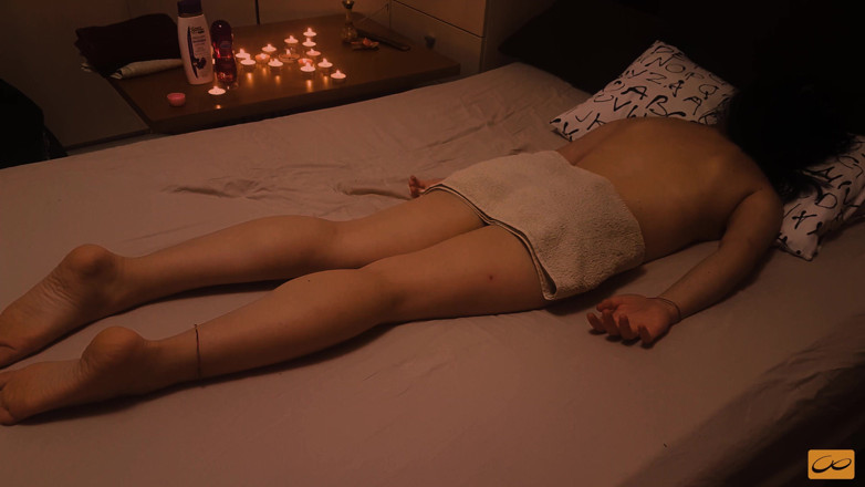 Unlimited Orgasm: 性感精油按摩变成操逼并让我射精 - nuru thai高潮- 身体射精