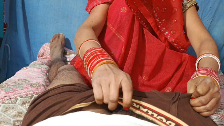 Lalita Singh: Knullad medan du klär dig