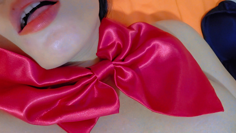 InsaciableX: Jsem sama doma! Potřebuji někoho, kdo mě právě teď ošuká -...