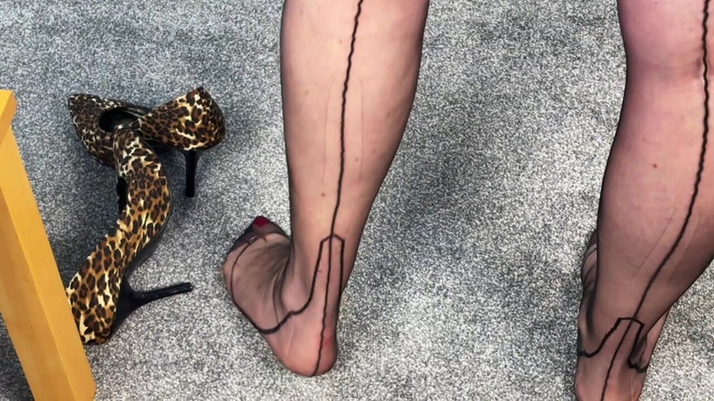 Aunty Sandra vintage girdle queen: Vgq7 Tetička Sandra V Šatech, Které Nemůže Nosit