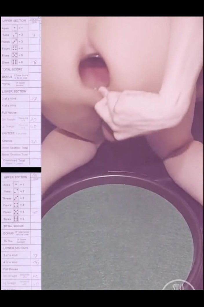 Lina Free: Götüme bardakla yahtzee oynuyorum! Kim Kazanacak?