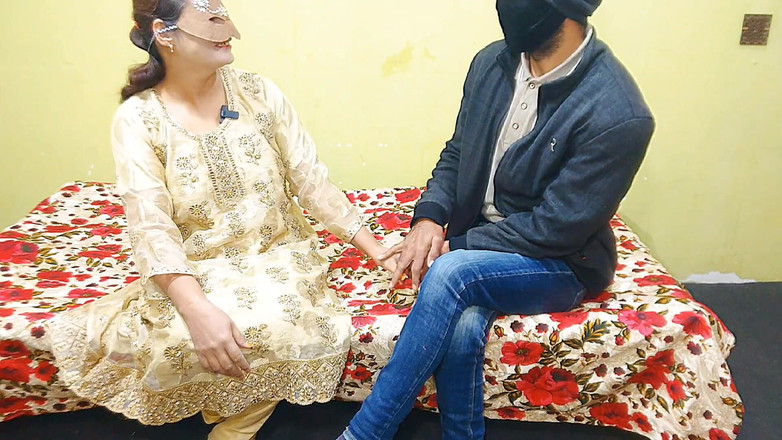 Pakistani CoupleX: Pakistanische MILF von freund des ehemanns hart gefickt