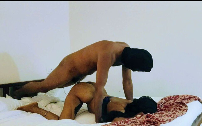 Tamilnaduu: Mi mejor amigo juega con mi esposa y me uní...