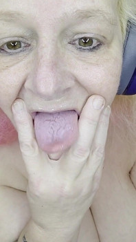 Лесбійський tounge action - їх задоволення