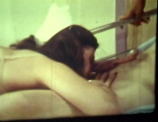 Vintage megastore: Klasické dvě sestry divočí na pacientovi