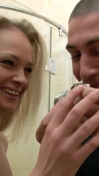 Steamy Shower Deepthroat and Pussy Pounding Overflow
