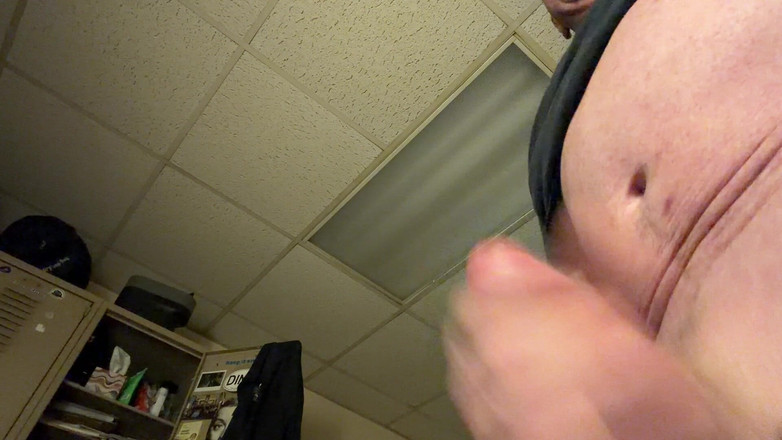 Tatted Daddy: Masturbandosi sborra