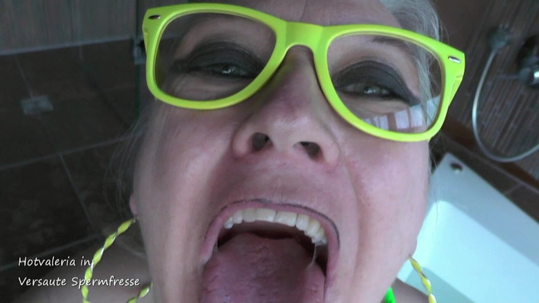 Hotvaleria: Puttana di sperma arrapata