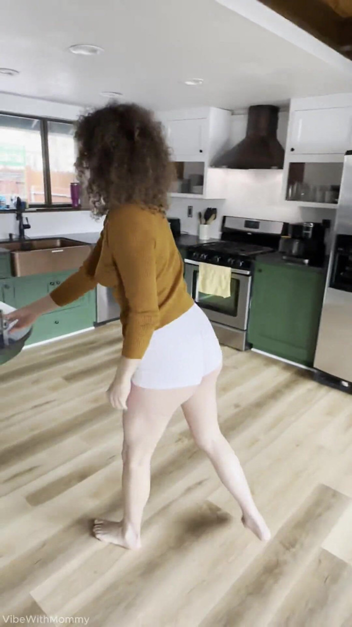 VibeWithMommy: Echt anaal, nog nooit eerder gezien met Vibewithmommy