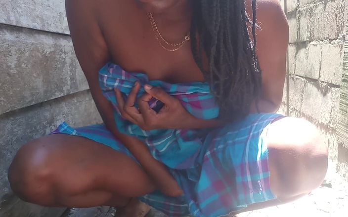Super sexy ebony cuties: Pocieranie palcami mojej owłosionej cipki kobiecy wytrysk cumming ciężko na...