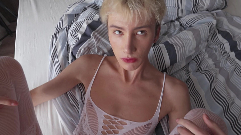 Sandro Jenner: Chico Sissy Mono Apesta Y Salta Sobre Él