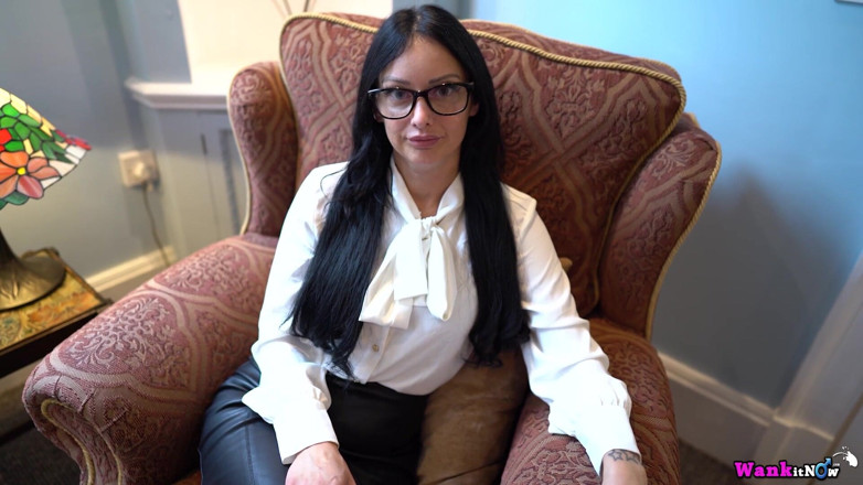 Wank it Now: Cassie Clarke - Rozptýlená studentka