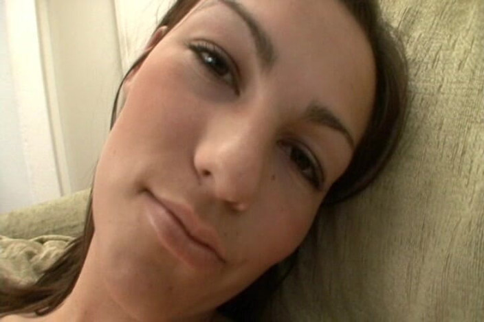 Busty Cafe: Arika și un vibrator mare