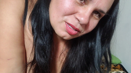 Riderqueen: UNE BBW se fait facefucker