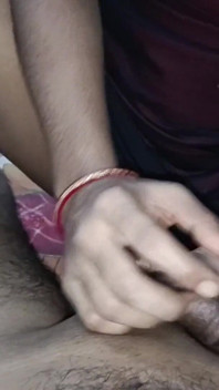 Hete Indische babe natte diep in keel en tong uit pijpbeurt - amateur Desi