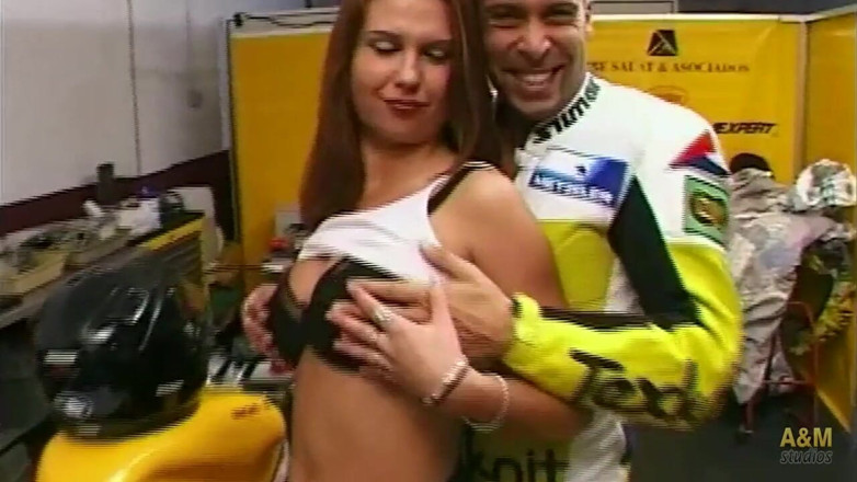 A&M Studios: Der moto gp-rennfahrer, der in der Box gefickt hat.