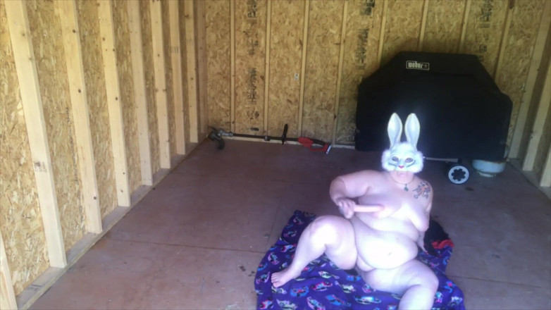 Lyla Switch: Bunny masturbates in the shed