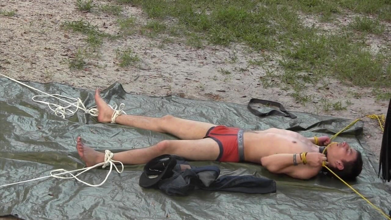 Dream Boy Bondage: Zavěšený otrok - kapitola 10