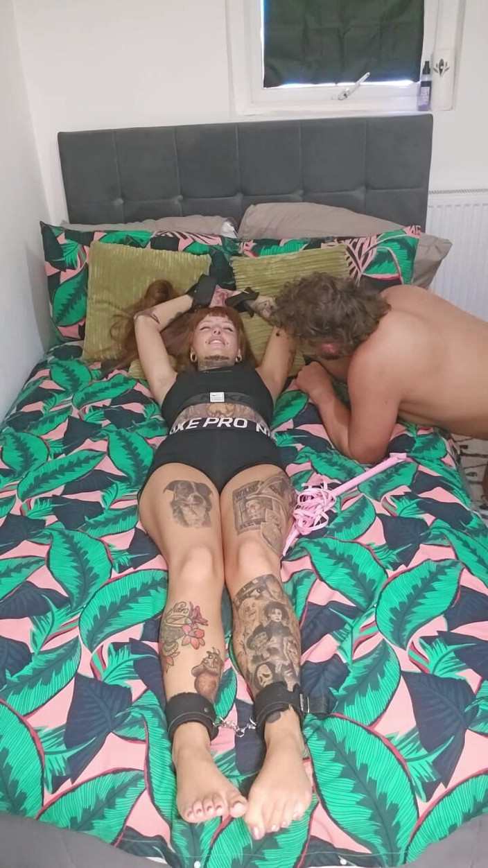 Only Owain: Lechtání mé přítelkyně