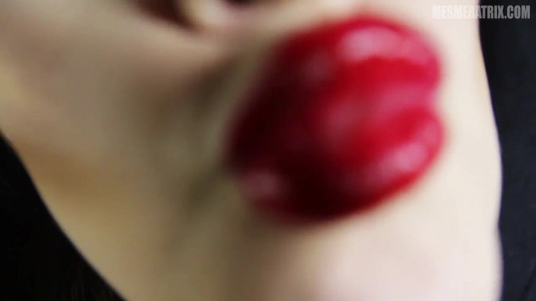 Lady Mesmeratrix Official: Cadının sevgilisi