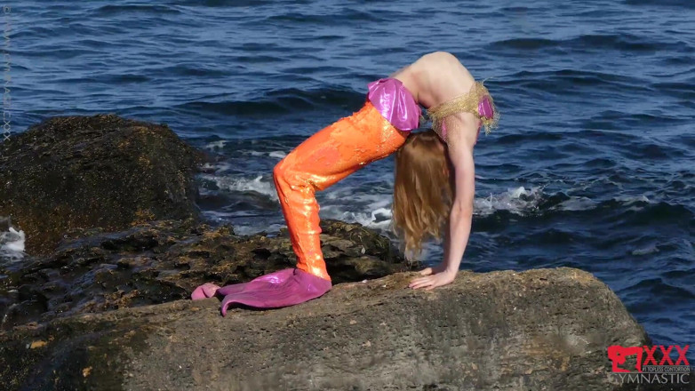 Flexilady: Sexy Mermaid