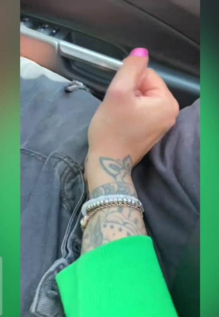 Only Owain: Ngocok kontol di dalam mobil sampai dicrot sperma banyak banget