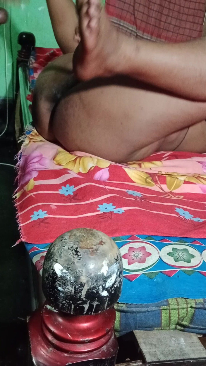 Desimombd: Bangladesh marito e moglie scopano video nella casa del villaggio