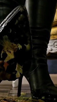 Mistress Luciana Crush, Squash, Trample Part 2