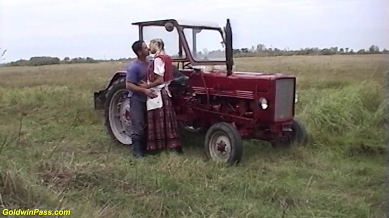 Goldwin pass: Skinny agriculturist stepdaughter outdoor anal fucked