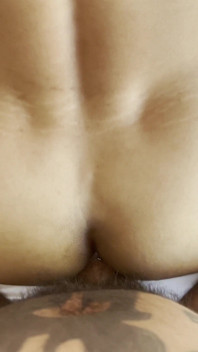 Twink Toma Gran Polla Latina a Pelo Gran Carga Y Puta Volcada