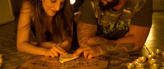 Verso Cinema: Ouija gives marvelous blowjob