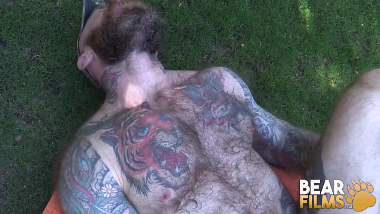 Bear Films: BEARFILMS - Niedźwiedzie mięśni Jack Dixon i Carlo Cox ruchają się...