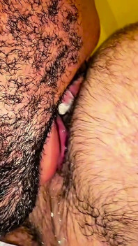 Figa distrutta da un cazzo mostruoso deepbreedz