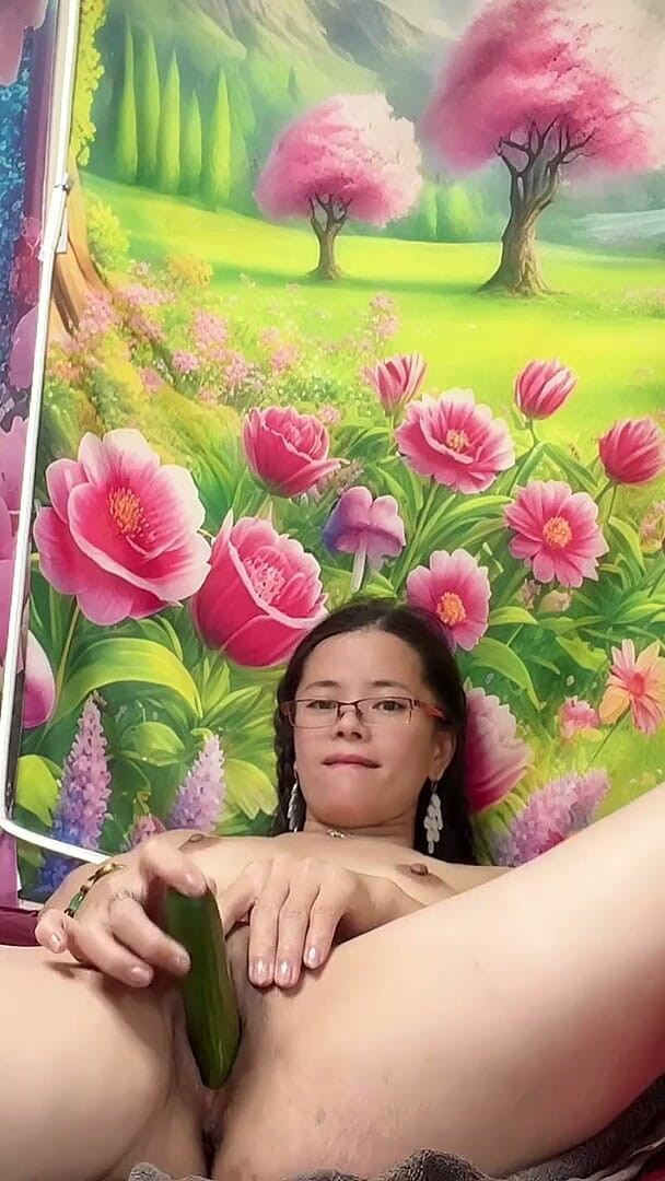 sweethanajapanese: Follando Dos Agujeros Por Juguete Gran Vid