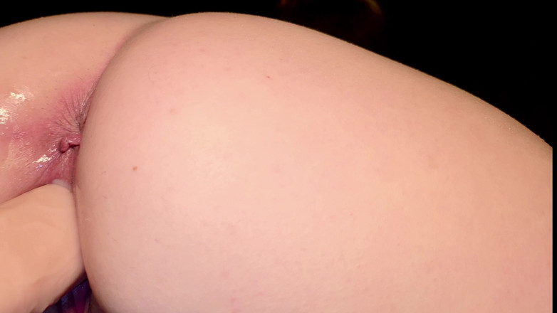Bonnita: A German Mom Likes to Impal on Her Dick