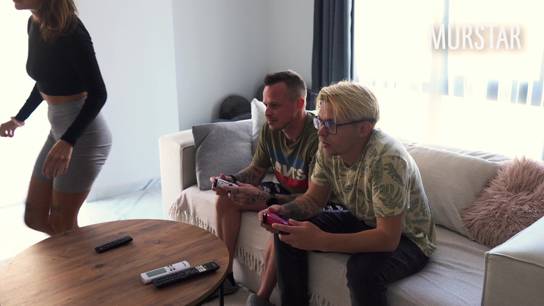 Toma Mur: Můj první lesbický sex s přítelkyní