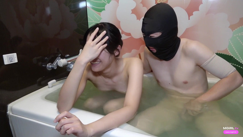 MgirlTV: Summer Festival Babe Gets Double Creampied