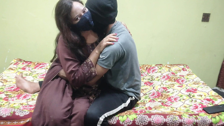 Pakistani CoupleX: 인도 인도 바비 Ko Pati Ke Dost Ny Ghar Ja Ked Diya 최고의 후배위 후배위 핫한 섹스 인도 아줌마 클리어 힌디어 오디오