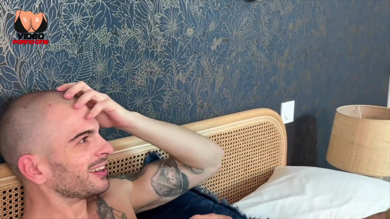 Video Porno One: Güzel Vahşi Bir Esmer, Sperm Dozunu Yutmaya Geliyor!