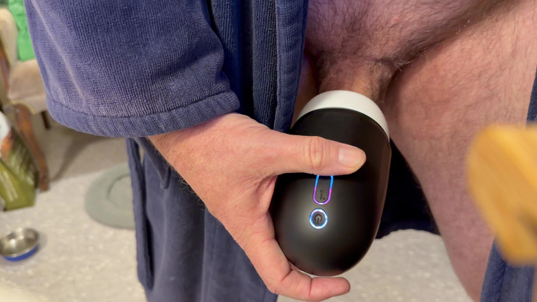 Truridge: Secondo colpo con il nuovo giocattolo- sborro come lubrificante