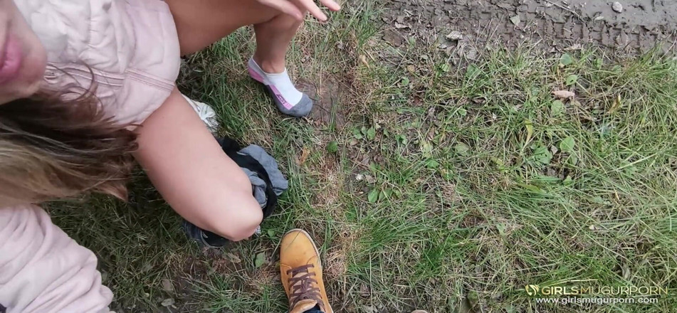Mugur's World: Outdoor sex with hot Gina Gerson