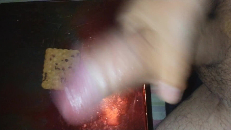 Lo Zborro: Stříkám na vaši sušenku, zatímco masturbuješ (sprosté řeči)