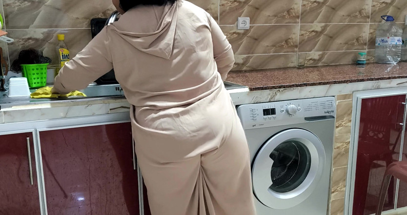 yousra egyptian bbw: Egyptská Sharmota má mokrou kundičku v kuchyni, arabská velká žena