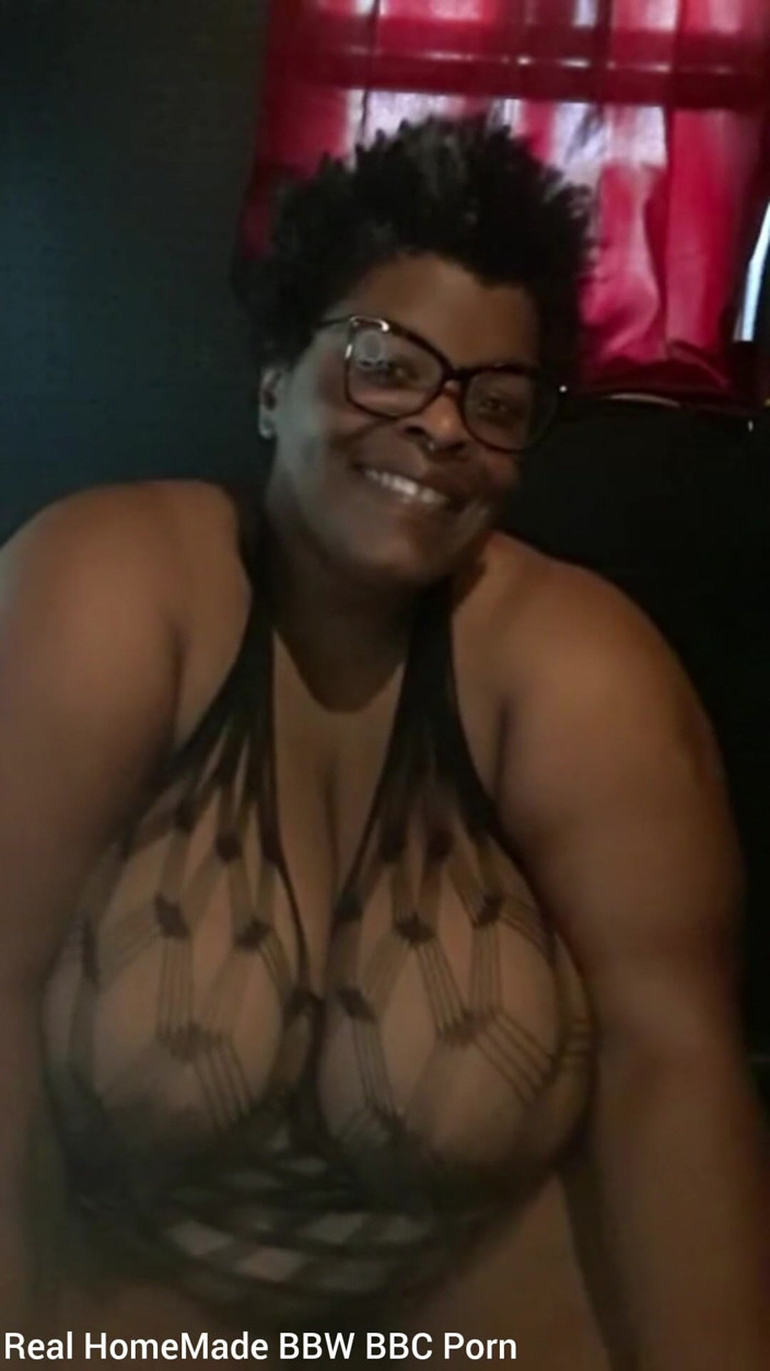 Super sexy ebony cuties: Menggoncang pantat saya yang melantun memerah buah dada besar saya