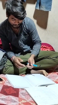 Pelajar Kolej Muda Kampung Desi India Dengan Masterji Muda
