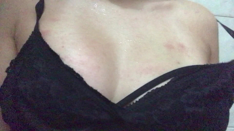 Thebeautybadby: největší a nejbohatší prsa