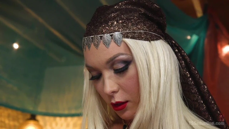 Kink TS: Madame Aubrey, Fortune Teller