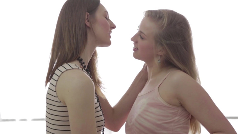 Blazing Teens: Teens Threesome
