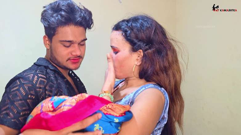 HOTKAMASUTRA: Sborra nella figa di Desi Bhabhi