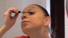 Solo Austria: Carla si dělá fetiš s plným make-upem